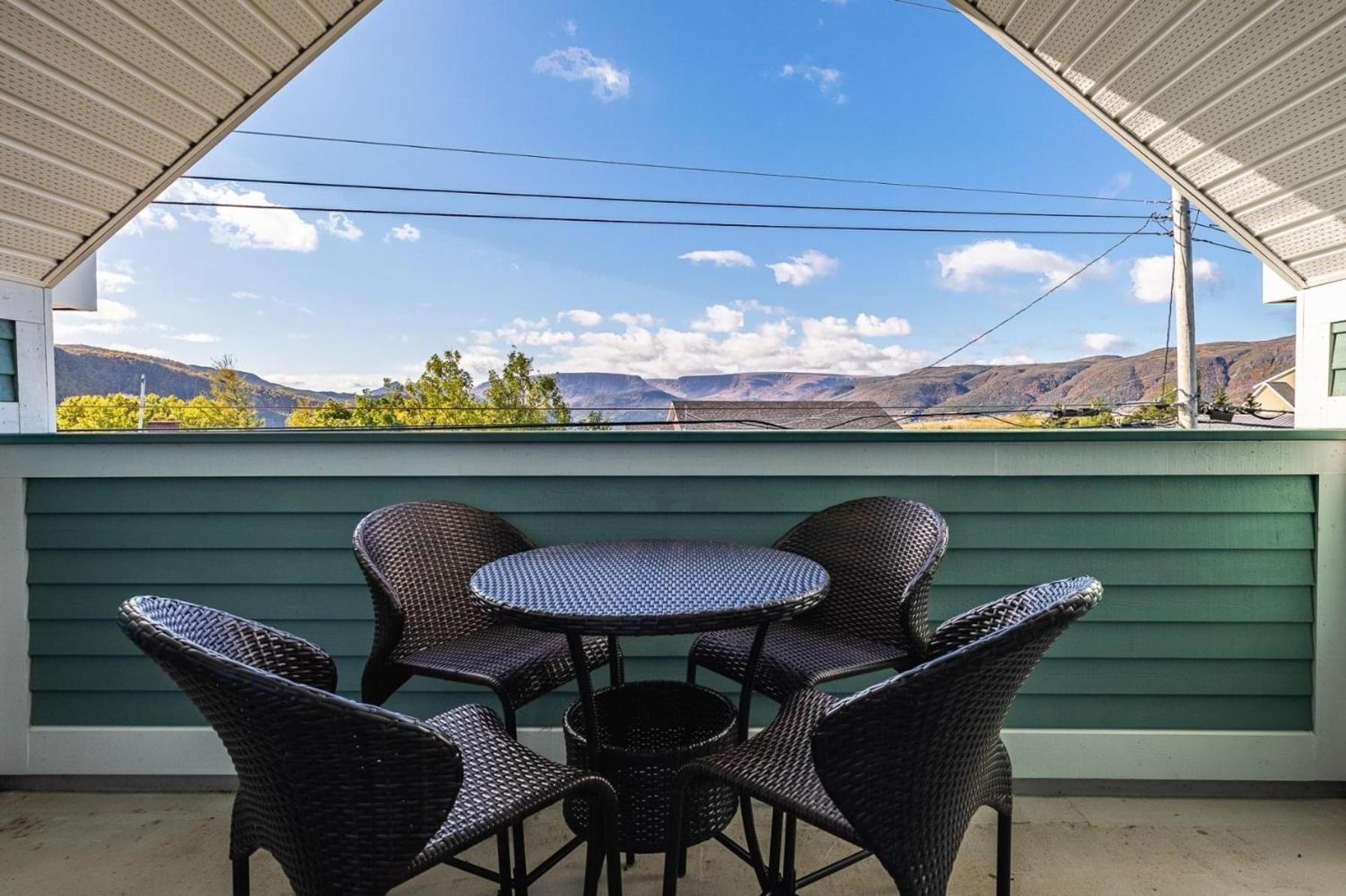 The Tides Inn Norris Point Εξωτερικό φωτογραφία
